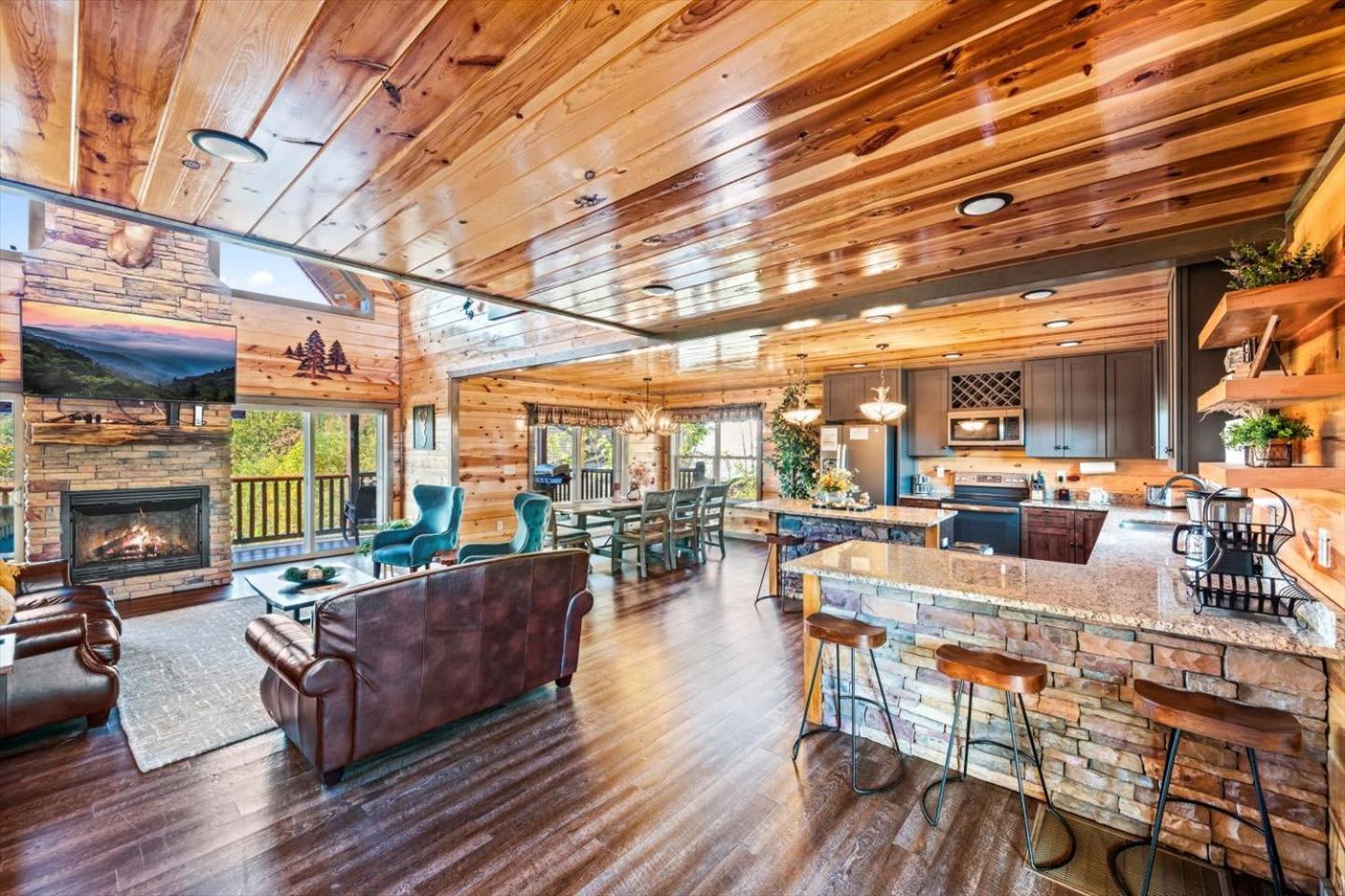 Indoor Pool, Volleyball Beach, Mountain View, Luxury 蓋特林堡 外观 照片